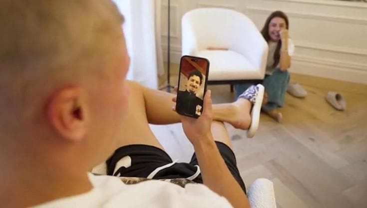 Haaland taglia tutti i capelli, Ibra nella videochiamata: "Bloccami e cancella il mio numero"