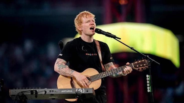 Ed Sheeran nei guai: multa per la sua Aston Martin in officina senza assicurazione