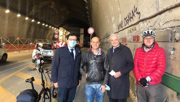 Napoli, Galleria Quattro giornate: riapre la pista ciclabile
