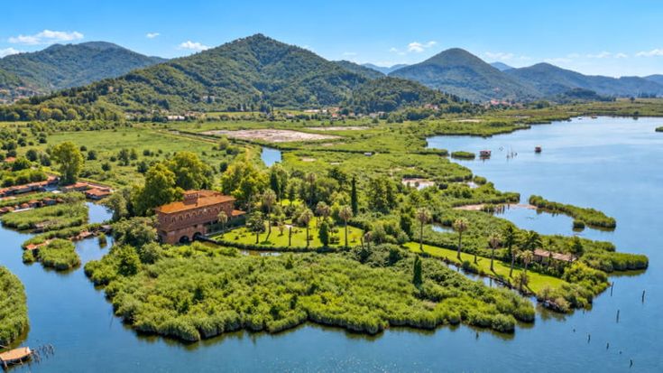 In Versilia è in vendita Villa Ginori, la dimora del marchese a cui Puccini dedicò La Bohème