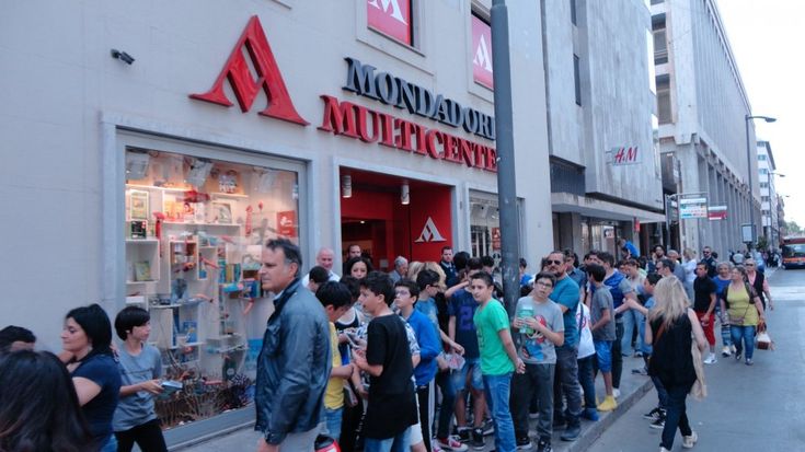 "Tutta colpa del denaro", Dexter alla Mondadori