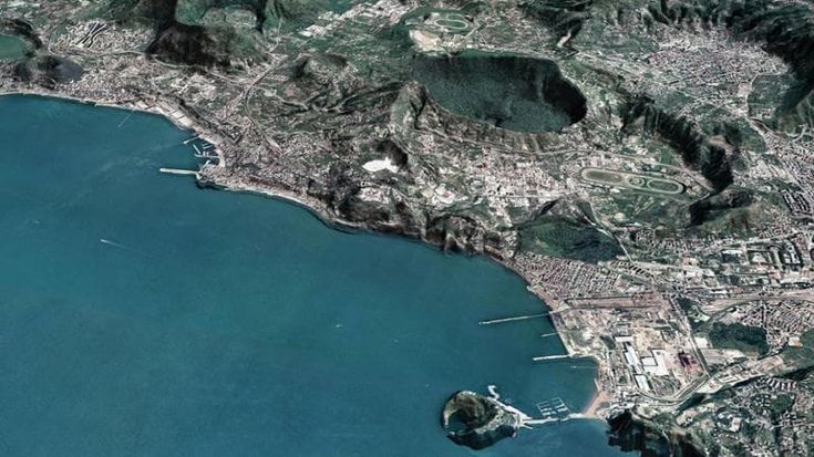 Cos’è il bradisismo e perché si generano i terremoti nei Campi Flegrei