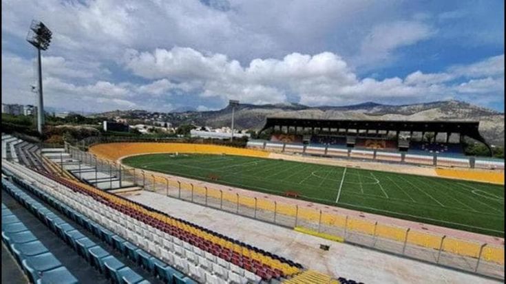 Il velodromo è per le bici: “Ristrutturate la pista”