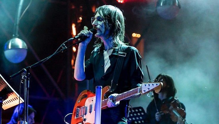 Francesco Bianconi, a sorpresa un album di cover alla vigilia di Sanremo: "Volevo fare un disco leggero"
