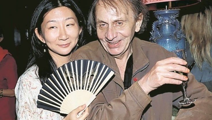 E la moglie di Houellebecq disse: “È depresso, deve fare un porno”