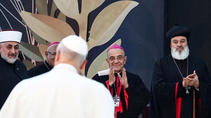 Leone XIV: “Sperare anche quanto tuona il rumore delle armi”. A Beirut incontra le altre religioni