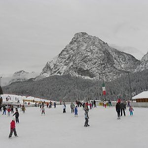 Aumentano gli italiani in vacanza per la Befana, ma cala il giro d'affari
