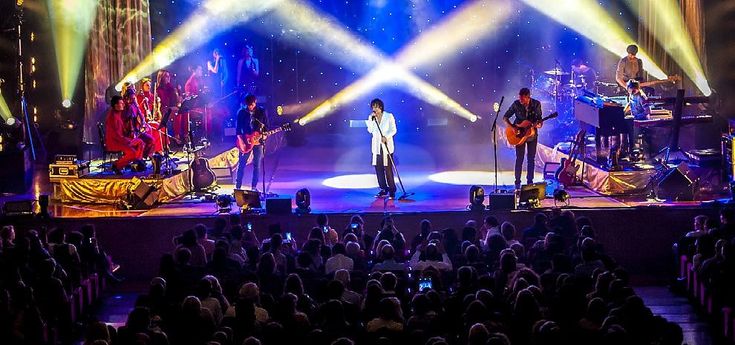 Gianna Nannini, una festa rock: "Via i telefonini, ai miei concerti dovete solo ballare"