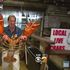 New York, astice di 95 anni al ristorante