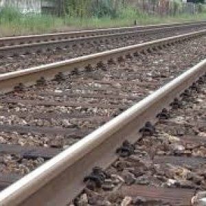 Incidente ferroviario, ferito 17enne nel Salernitano