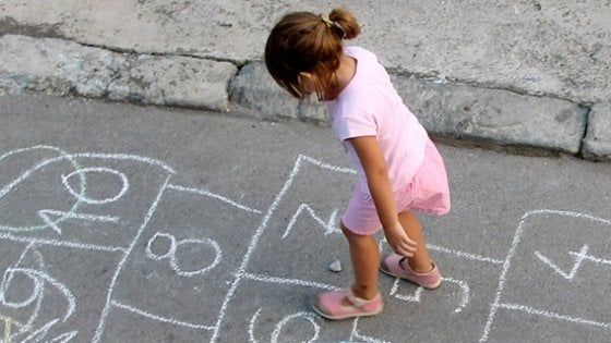 "Vieni a giocare in cortile?":  un'alternativa alla socializzazione virtuale