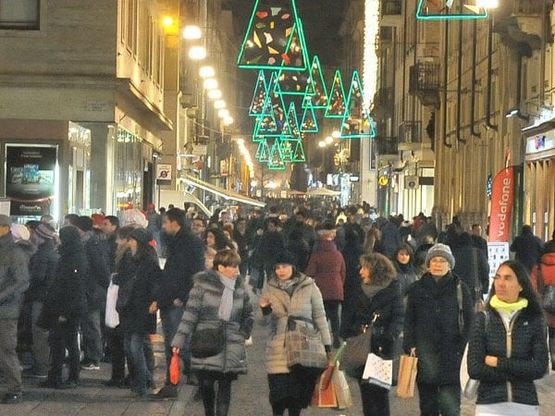 Il riciclo dei regali di Natale: parenti, cambi merce o in vendita sul web