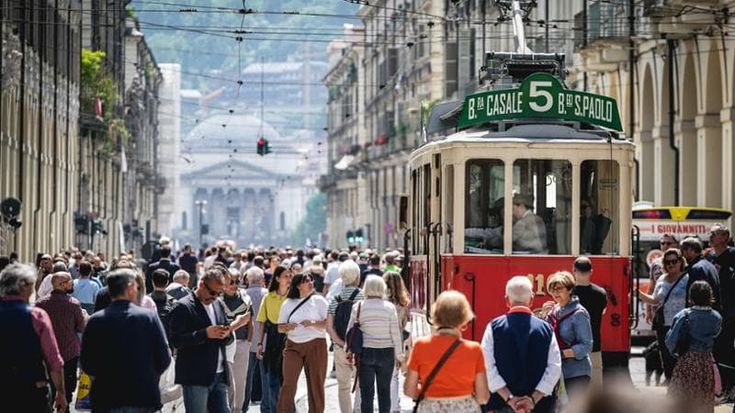 Via Po pedonale nei weekend l’idea conquista spazi politici
