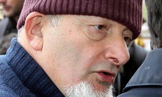 Renzi senior "Non sono un truffatore" . Il mutuo dell&rsquo;amico bancario nel mirino