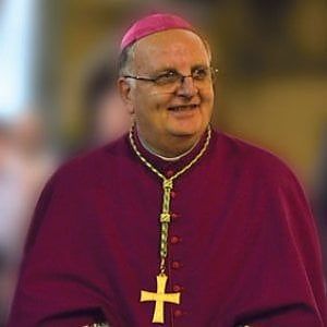 Salerno, il vescovo presenta la nuova chiesa, il sindaco e Piero De Luca disertano 
