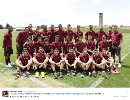 Ashley Cole fuori dal gruppo: anche Totti lo prende in giro