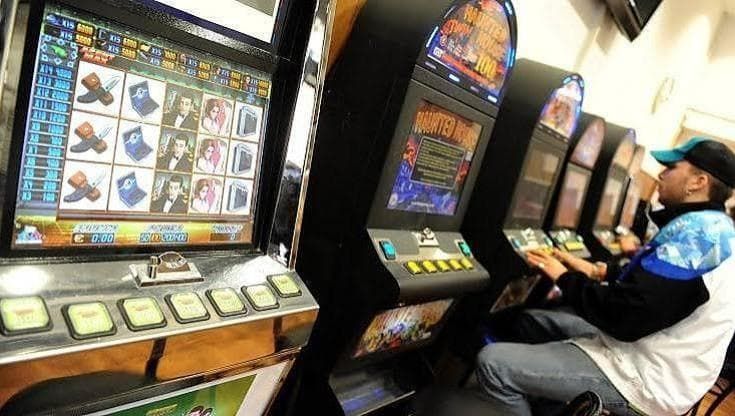Impero delle slot machine, a Bari torna in libertà il titolare del bar Viola