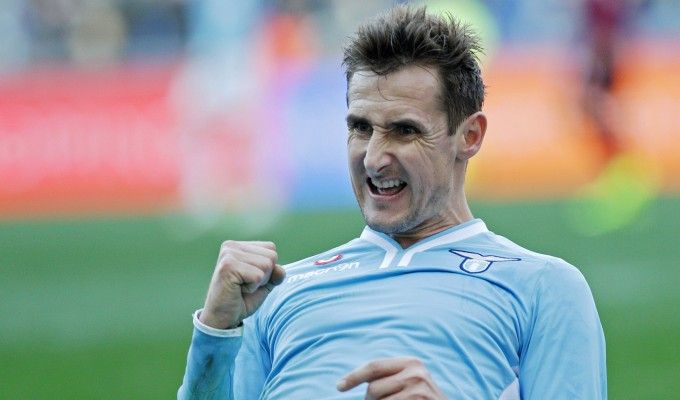 Lazio, Klose vola basso: "Contro la Juve con un po' di fortuna possiamo pareggiare"