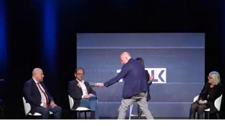 “Una bugia che offende la memoria di Falcone”: scontro fra Rossi e Sisto sulla giustizia