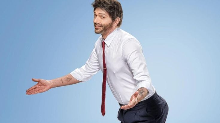 Gigi, il De Martino del GialappaShow: “Ora faccio Corona. Mi specializzo in ex fidanzati di Belén”