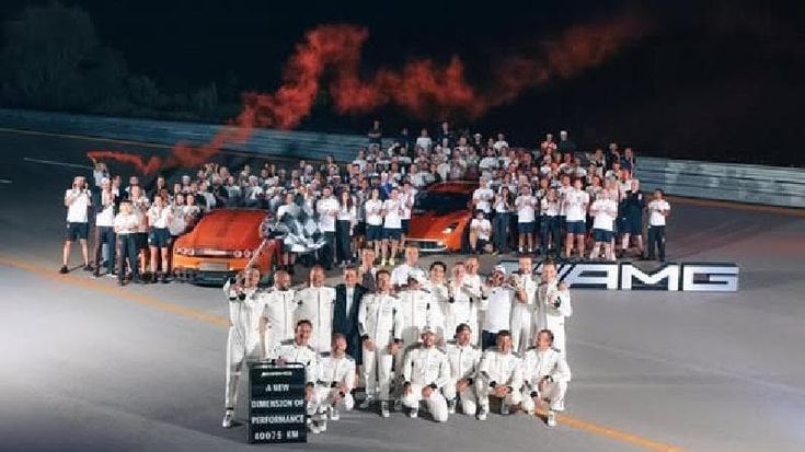 Giro del mondo in sette giorni, auto elettrica batte tutti i record mondiali sulla pista di Nardò