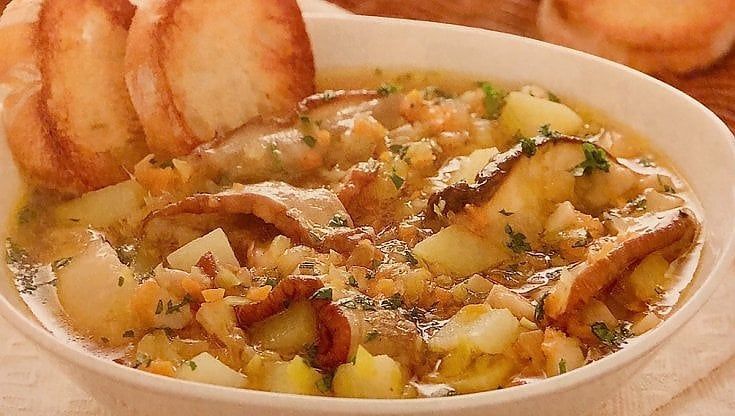 Minestra di funghi e patate (al microonde)