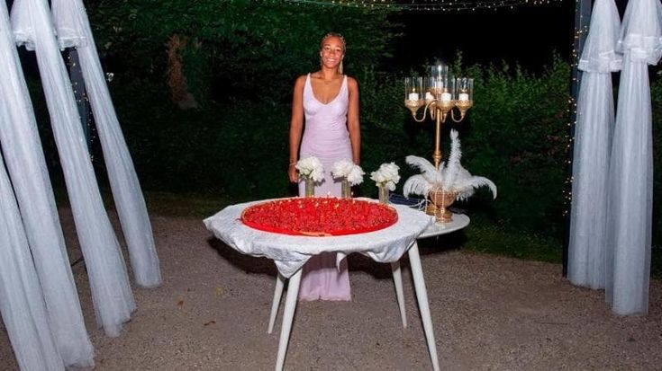 Grant nel Paese delle Meraviglie. Il regalo più bello per i 18 anni di Tyra
