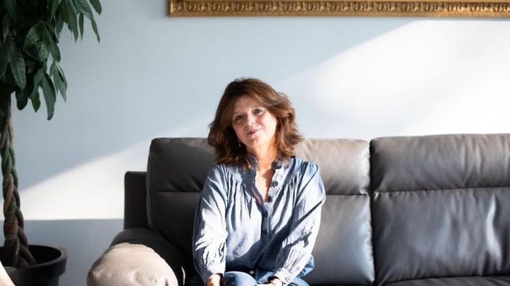 De Kerangal: “Il Mediterraneo fa sentire ogni giorno il silenzio sui migranti annegati”
