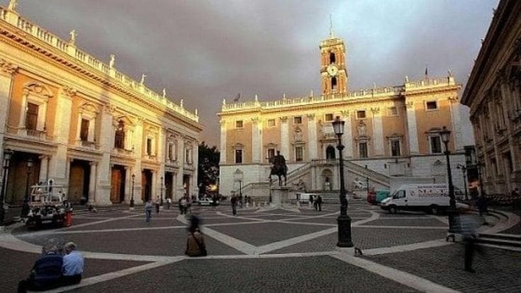 Il posto fisso non va più di moda: 447 impiegati in fuga dal Comune di Roma. E il Campidoglio offre a chi resta 850 euro oltre alla tredicesima