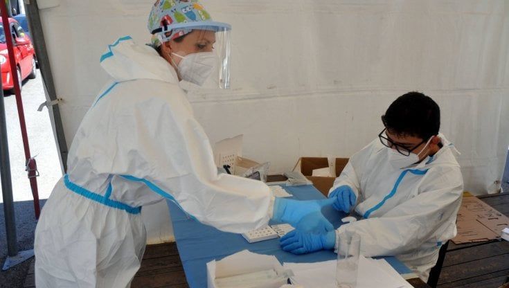 Covid, la Sicilia dei vaccini: Ragusa è virtuosa, Messina maglia nera