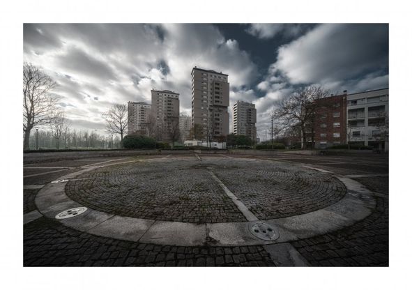 Ecco Milano deserta, ma le foto risalgono a prima del "coprifuoco" coronavirus