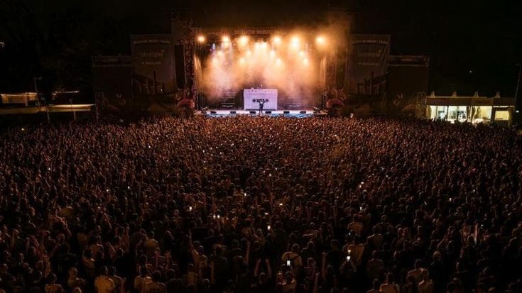 Kneecap, Caparezza, Litfiba al Sequoie music park. Al Bonsai Elio e le storie tese e Zen Circus