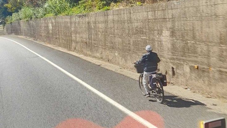 "In bicicletta in superstrada sulla FiPiLi  fino a Ginestra Fiorentina"