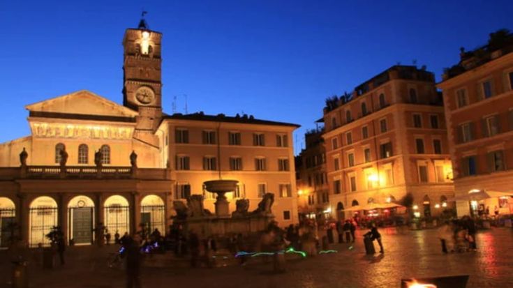 Alcol e droga al festino di viale Trastevere, poi la rissa. Coinvolta una turista brasiliana