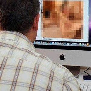 Pedopornografia, scoperta a Torino una community online: due arresti, 7 denunce 