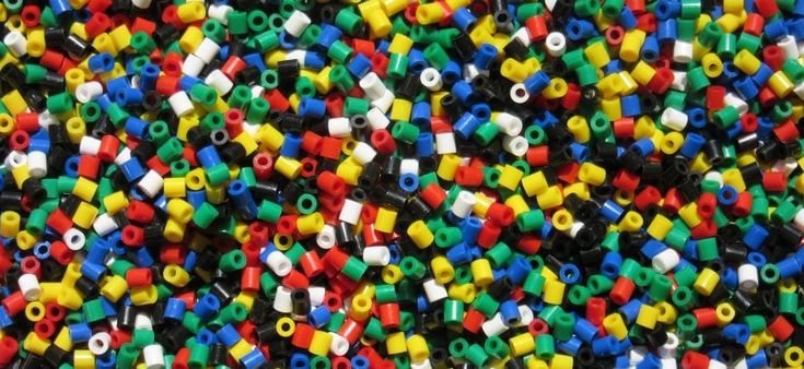 Scoperto un batterio in grado di smaltire la plastica più difficile