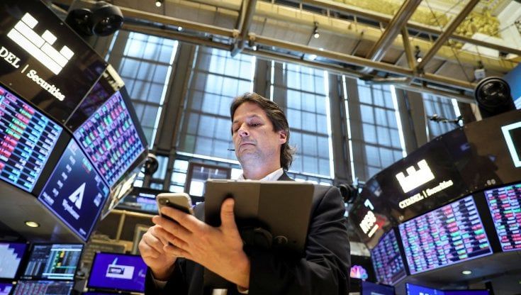 Le Borse di oggi, 8 giugno. I listini Ue chiudono deboli. Preoccupa il mix di aumento dei prezzi e rallentamento della crescita