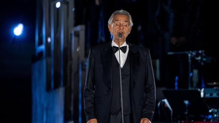Bocelli attaccato dai proPal, lanciato boicottaggio del concerto a Petra: “Lui sostiene Israele”