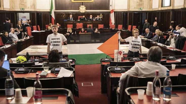 Tel Aviv, il gemellaggio che divide: bagarre in aula dopo le parole di Sala