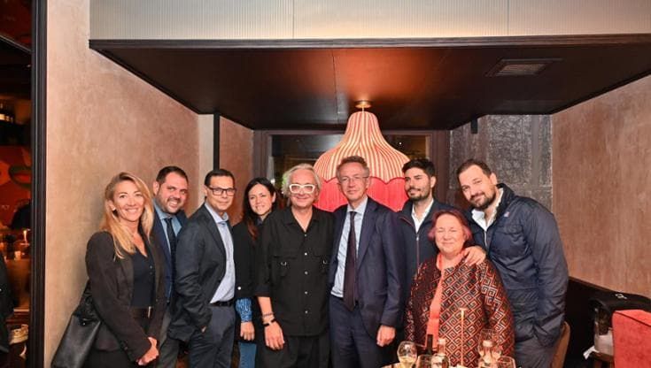 Napoli, il sindaco inaugura la Caffettiera dell’era Coco Loco: un locale dal respiro internazionale