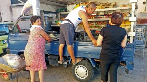 Altro che e-commerce. Nel Cilento vola l’apecar