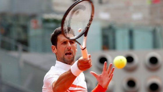 Tennis, Madrid: avanti Fognini, fuori Cecchinato. Bene Djokovic e Federer