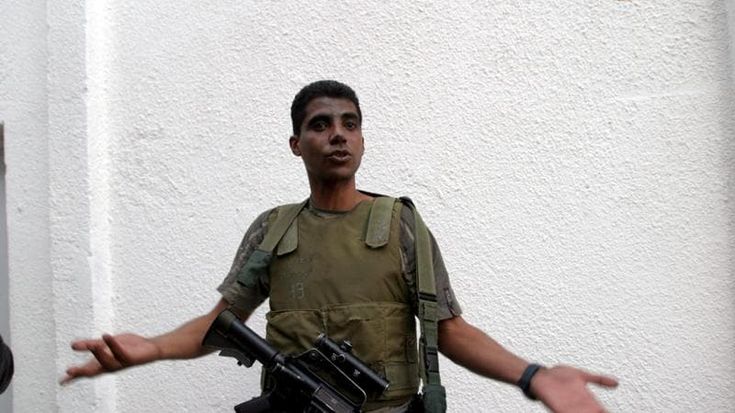 A casa Zubeidi, dove si attende il ritorno del miliziano simbolo di Jenin