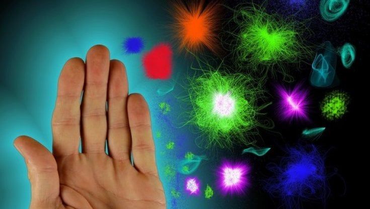 Covid, dalla pelle i segni dell'infezione
