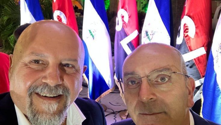 Crisi di governo, gli ex M5S Dessì e Petrocelli volano in Nicaragua per festeggiare la rivoluzione sandinista