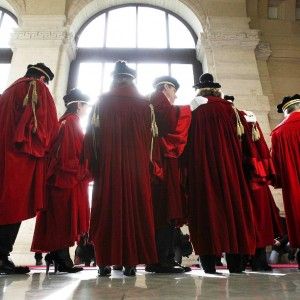 La Cassazione: "Tacere al processo per paura non &egrave; reato"