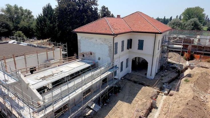Il progetto Ri-nascita, nella cascina rifugio delle vittime di violenza: “Il lavoro è libertà”