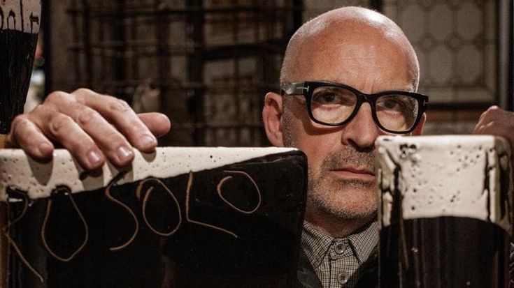 Antonio Marras: “Il Salento un’isola dove la creta è il mio mare. In 8 anni qui soltanto un bagno”