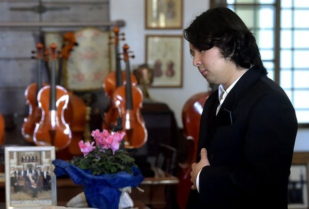 Parma, l'addio a Scrollavezza fra i suoi amati violini - Foto 