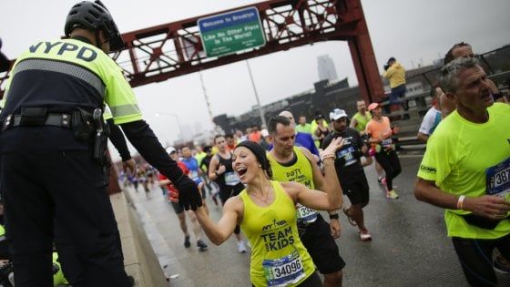 Dalle scarpe all'idratazione: come "prepararsi" in aereo per una maratona
